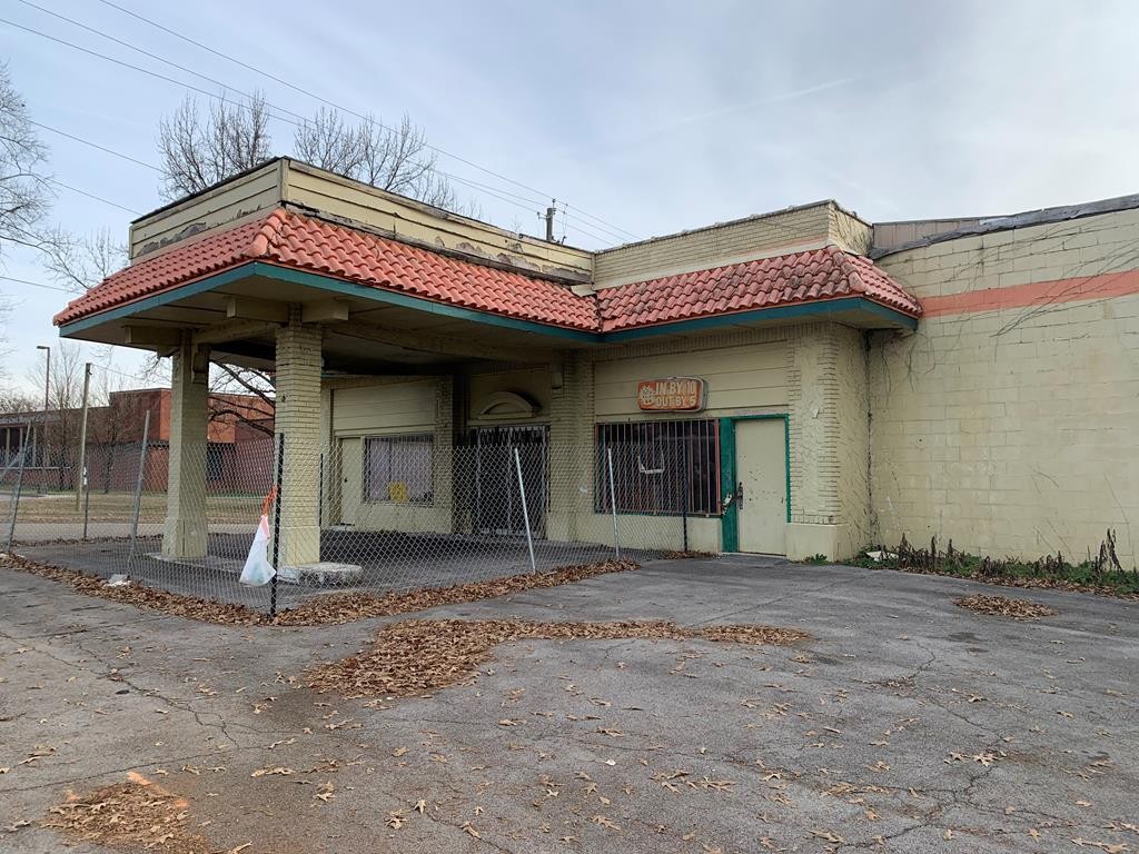 3287402 | $99,900 | 27382742 Martin Luther King Jr Avenue, Knoxville, TN 37914