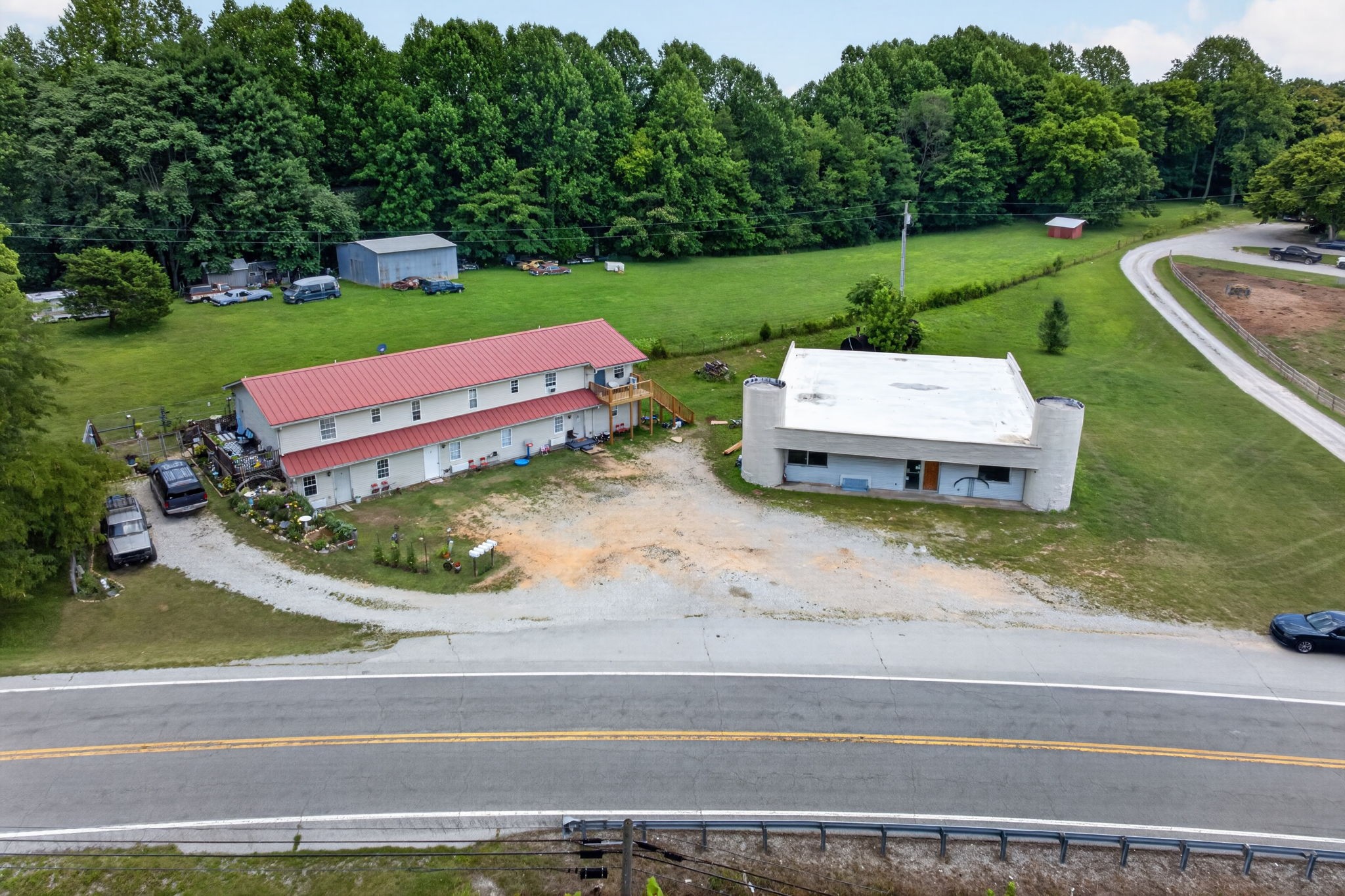 Photo 1